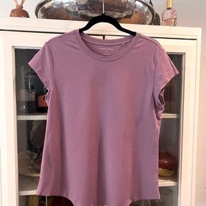 Universal Standard Ashley Cap sleeve tee. Lilac/Lavender